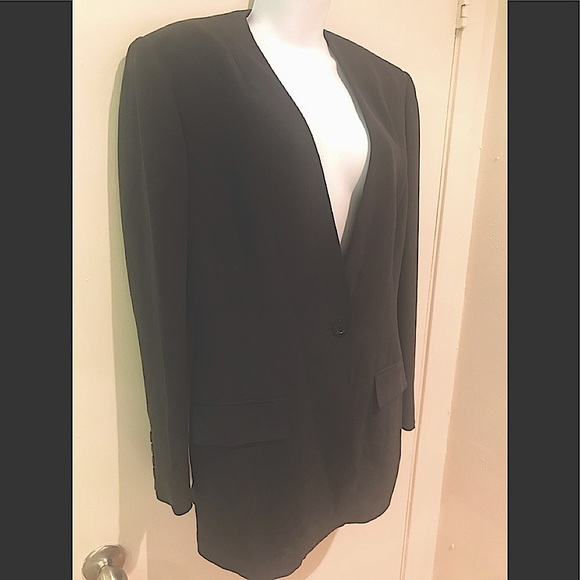 BLACK BLAZER/ Ann Taylor business blazer/ jacket 100 percent silk - Picture 1 of 6